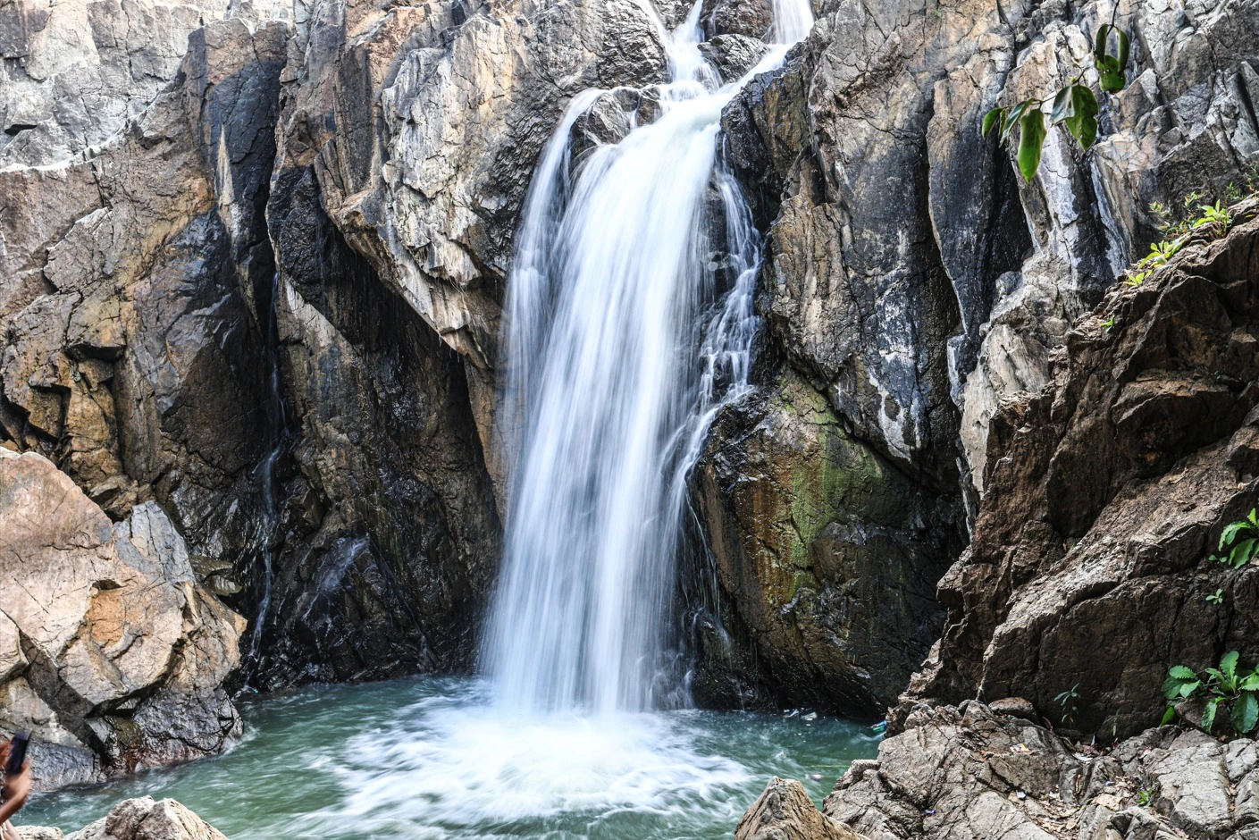 Gundichaghagi Waterfall