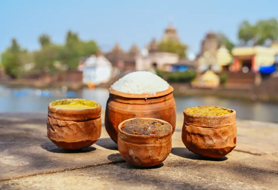 Temple-Food-Experience.webp